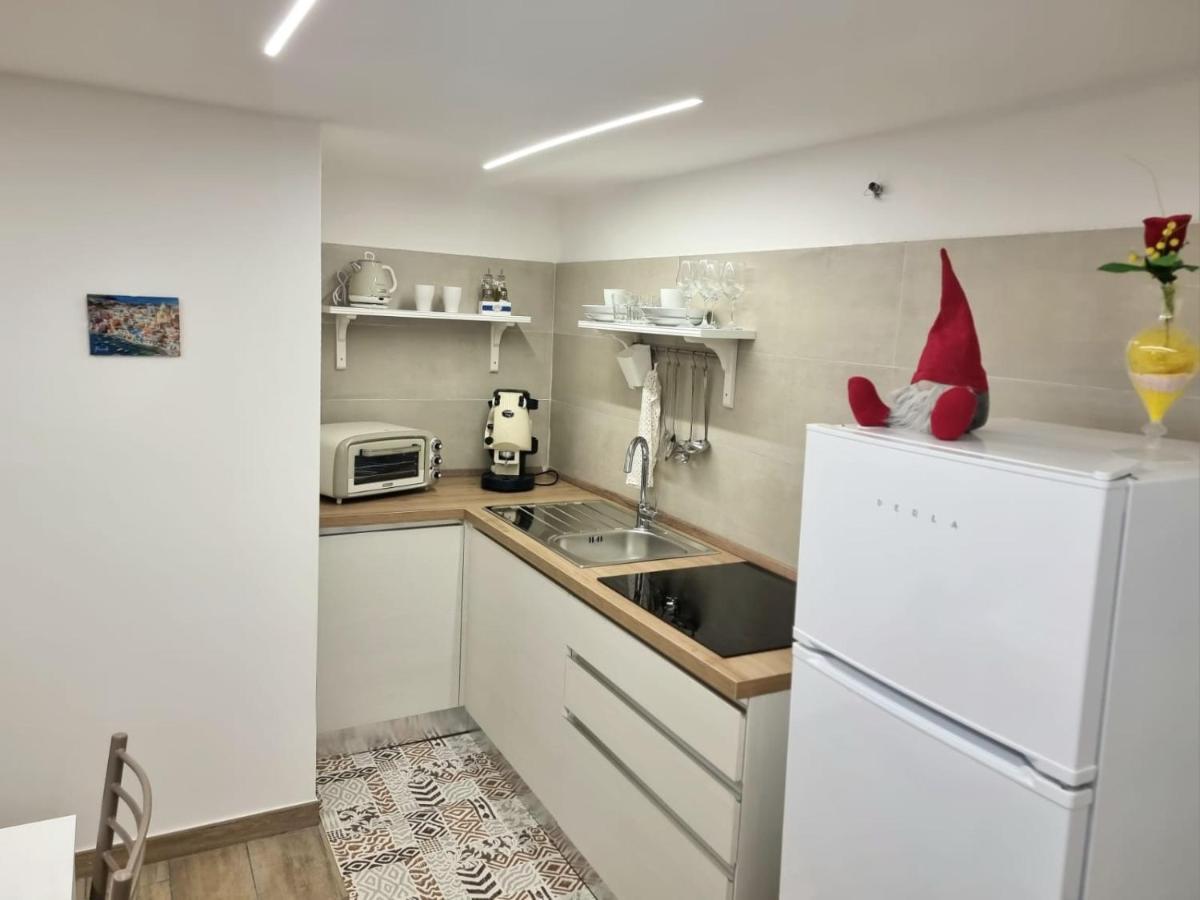 Casa Comoda E Centrale In Quartiere Storico Di Napoli Exterior foto